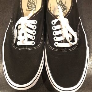 Men’s classic black vans size 8.5